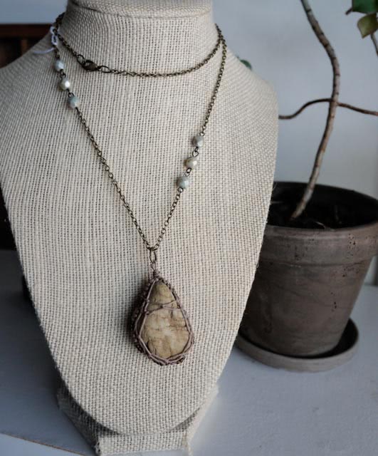 stone-necklace02